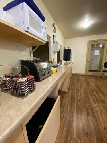 Food and beverages, Sleep Suite Motel in Steinbach (MB) Food and beverages, Sleep Suite Motel in Steinbach (MB)