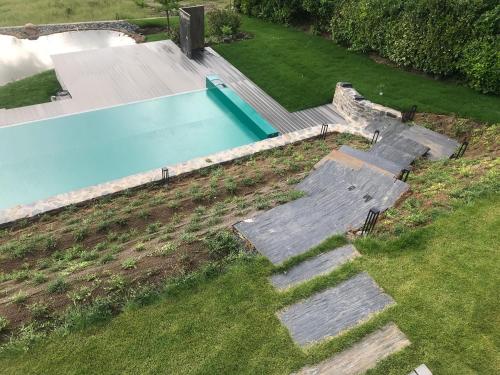 Kolam renang, Moselblick am Waldrand in Boppard Kolam renang, Moselblick am Waldrand in Boppard