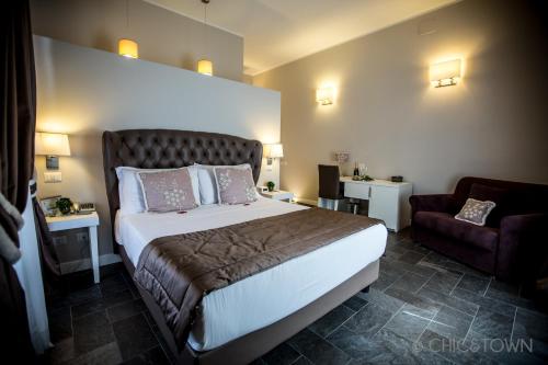 Facilities, Chic & Town - Luxury Rooms in Spagna Facilities, Chic & Town - Luxury Rooms in Spagna
