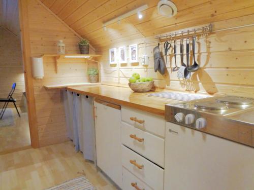 Fully equipped flat, 2 bedrooms, FREE car parking. in Trondheim Fully equipped flat, 2 bedrooms, FREE car parking. in Trondheim