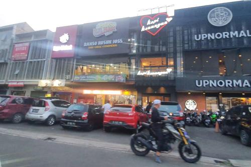 Restaurant, Ray SmartHouse Grandwisata in Tambun Selatan Restaurant, Ray SmartHouse Grandwisata in Tambun Selatan