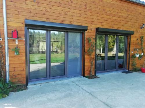 Florennes Gîte neuf 150 M2 devant un grand lac privé de 2 hectares poissonneux au milieu des bois (Florennes Gite neuf 150 M2 devant un grand lac prive de 2 hectares poissonneux au milieu des bois) in Florennes Florennes Gîte neuf 150 M2 devant un grand lac privé de 2 hectares poissonneux au milieu des bois (Florennes Gite neuf 150 M2 devant un grand lac prive de 2 hectares poissonneux au milieu des bois) in Florennes