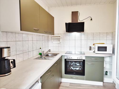 Kitchen, Bungalow Krzyzaniak in Lohsa Kitchen, Bungalow Krzyzaniak in Lohsa