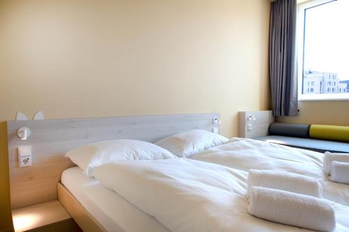 MEININGER Hotel Bremen Hauptbahnhof in Bremen MEININGER Hotel Bremen Hauptbahnhof in Bremen