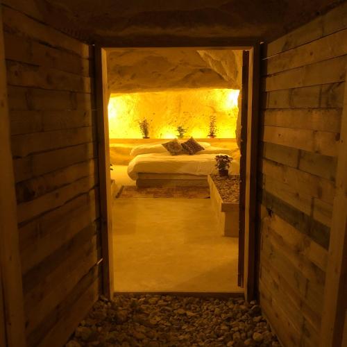 7 Caves Hotel in Ma'an 7 Caves Hotel in Ma'an