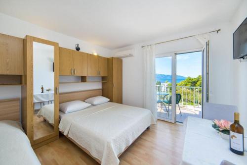 Apartments Slavena in Gradac Apartments Slavena in Gradac
