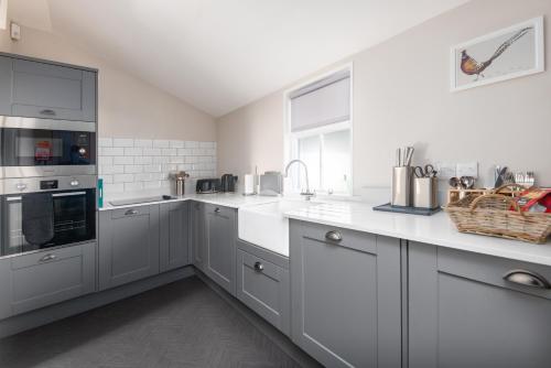 مطبخ, The Cottage, The Loch Ness Cottage Collection in Scaniport مطبخ, The Cottage, The Loch Ness Cottage Collection in Scaniport