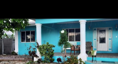 Eastwood Escape in Paradise Island Eastwood Escape in Paradise Island