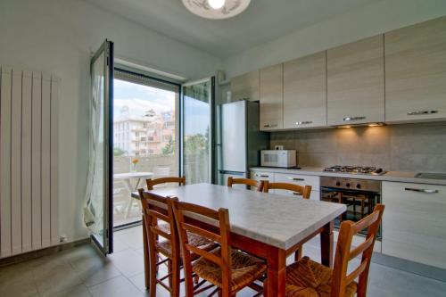Palazzina Romani-Romani Holidays Apartments in Alba Adriatica Palazzina Romani-Romani Holidays Apartments in Alba Adriatica