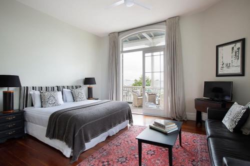 The Martinborough Hotel in Martinbourough The Martinborough Hotel in Martinbourough