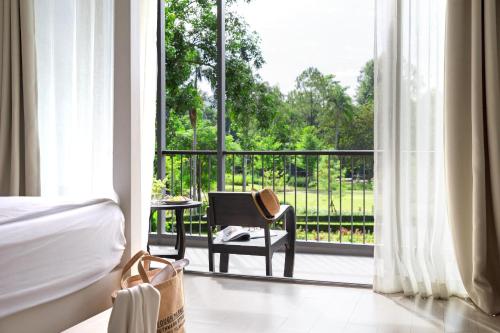 Balcony/terrace, Flora Creek in Chiang Mai Balcony/terrace, Flora Creek in Chiang Mai