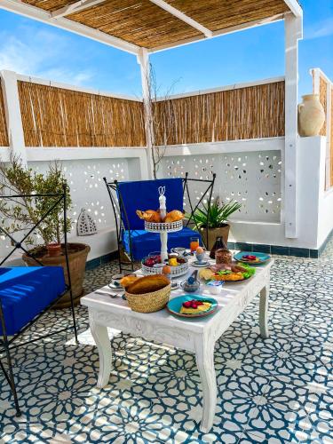 balkon/taras, Dar Colibri - Maison d'hôtes à Kélibia (Dar Colibri - Maison d'hotes a Kelibia) in Kelibia balkon/taras, Dar Colibri - Maison d'hôtes à Kélibia (Dar Colibri - Maison d'hotes a Kelibia) in Kelibia