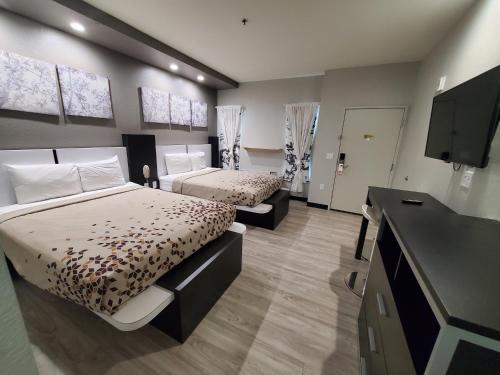 Crystal Inn in Porter Crystal Inn in Porter