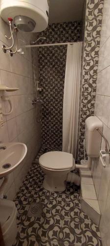 Baño, Villa Monera Apartments & Rooms & Free Garage in Mostar Baño, Villa Monera Apartments & Rooms & Free Garage in Mostar