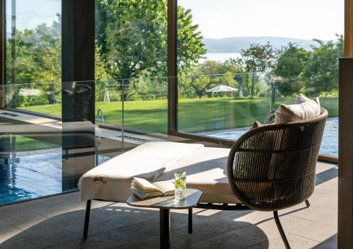 สระว่ายน้ำ, Ferienhaus Hotel Hirschen Horn in ไกเอนโฮเฟน สระว่ายน้ำ, Ferienhaus Hotel Hirschen Horn in ไกเอนโฮเฟน