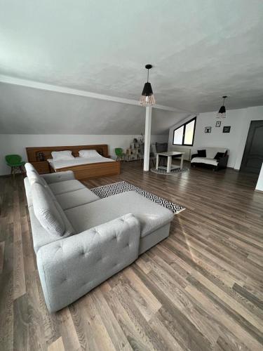 Pensiunea Broscuta in Horezu Pensiunea Broscuta in Horezu