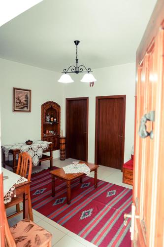 Cico Hostel &private room in Гжирокастер Cico Hostel &private room in Гжирокастер
