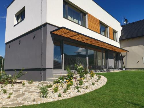 A szálláshely kívülről, Hotel Maralák (Hotel Maralak) in Kuncice pod Ondrejnikem A szálláshely kívülről, Hotel Maralák (Hotel Maralak) in Kuncice pod Ondrejnikem