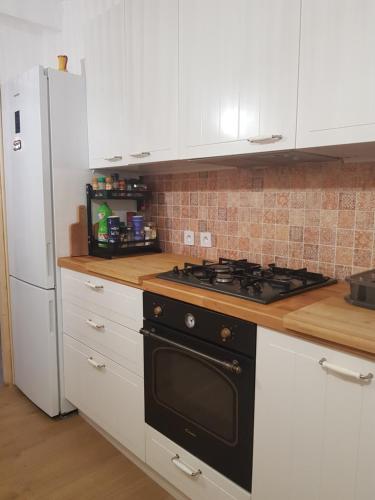 Kitchen, APPARTEMENT AVEC BALCON ENTRE PARIS ET DISNEY in Vaires-sur-Marne Kitchen, APPARTEMENT AVEC BALCON ENTRE PARIS ET DISNEY in Vaires-sur-Marne