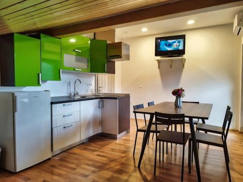 مطبخ, Rooms pr zajčku (Rooms pr zajcku) in Tolmin مطبخ, Rooms pr zajčku (Rooms pr zajcku) in Tolmin