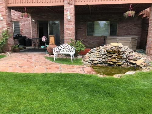 Entrance, Private walk-out basement apt at Indian Peaks Golf Course in Lafayette (CO) Entrance, Private walk-out basement apt at Indian Peaks Golf Course in Lafayette (CO)