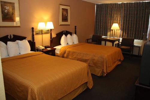 Quality Inn Shenandoah Valley in New Market (VA) Quality Inn Shenandoah Valley in New Market (VA)