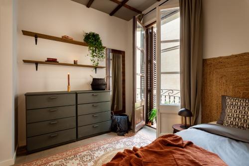 NANAY - Two bedroom apartment in Gracia