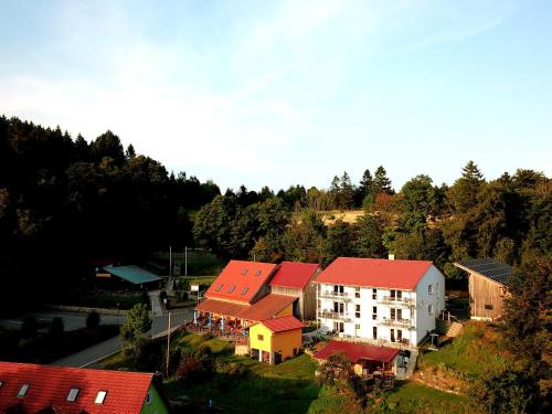 Exterior view, Frankische Linie - Radspitz-Ferienwohnungen in Marktrodach Exterior view, Frankische Linie - Radspitz-Ferienwohnungen in Marktrodach
