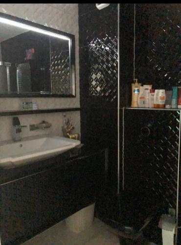 Ванная комната, Lovely 2 bedroom condo in Gjilan. in Гнилане Ванная комната, Lovely 2 bedroom condo in Gjilan. in Гнилане