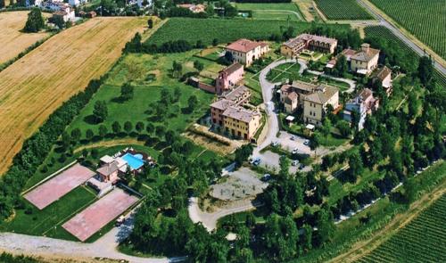 Utvendig, Casa vacanza Villaggio Poggio Rosso in Ranco di Frassineto Utvendig, Casa vacanza Villaggio Poggio Rosso in Ranco di Frassineto