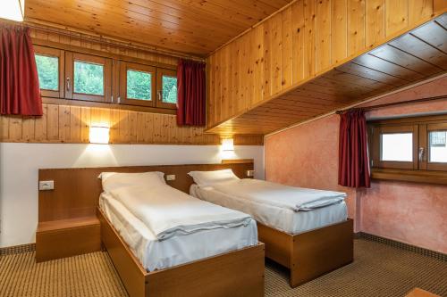 Hotel Italo in Madonna di Campiglio Hotel Italo in Madonna di Campiglio