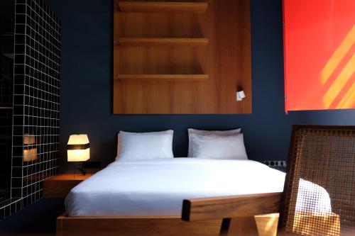 Blueberry Nights Hotel