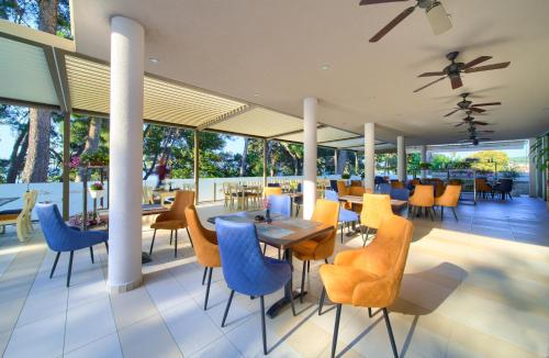 Restaurant, Hotel Bor in Krk Island Restaurant, Hotel Bor in Krk Island