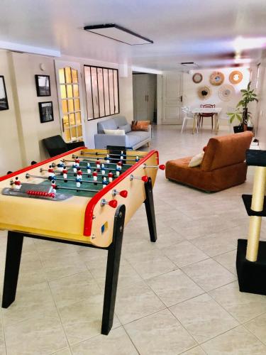 Appartement 120m2 dans maison avec piscine in Osny Appartement 120m2 dans maison avec piscine in Osny