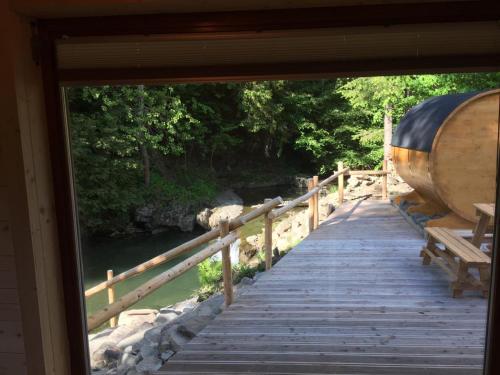 Chatka z sauną nad rzeką (Chatka z sauna nad rzeka) in Cisiec Chatka z sauną nad rzeką (Chatka z sauna nad rzeka) in Cisiec
