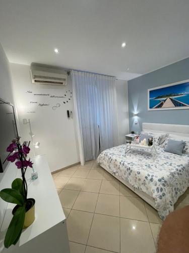 HOME SWEET HOME Storia di Napoli