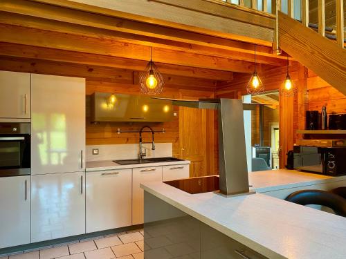 Gîte Chalet avec bain nordique et piscine 11 pers Hautes Vosges (Gite Chalet avec bain nordique et piscine 11 pers Hautes Vosges) in 普蘭凡 Gîte Chalet avec bain nordique et piscine 11 pers Hautes Vosges (Gite Chalet avec bain nordique et piscine 11 pers Hautes Vosges) in 普蘭凡