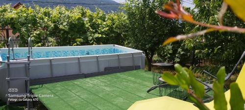 Úszómedence, Casa Melania in Eselnita Úszómedence, Casa Melania in Eselnita