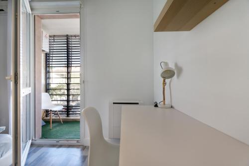 Balcony/terrace, Appart 3 CHB 6pers, Lit BB, WiFi, CLIM, 2 PARKING GRATUIT in Celleneuve Balcony/terrace, Appart 3 CHB 6pers, Lit BB, WiFi, CLIM, 2 PARKING GRATUIT in Celleneuve