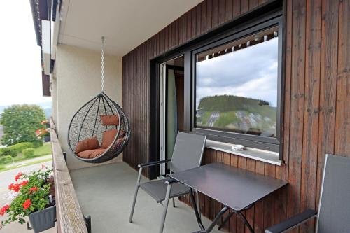 Erkély/terasz, Hotel Kreuz Höhengasthof (Hotel Kreuz Hohengasthof) in Breitnau Erkély/terasz, Hotel Kreuz Höhengasthof (Hotel Kreuz Hohengasthof) in Breitnau