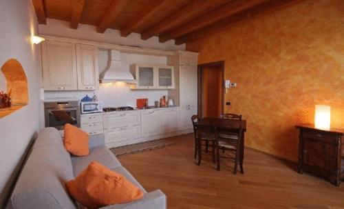 Facilities, COZY LAKE COMO APARTMENTS in Valmadrera Facilities, COZY LAKE COMO APARTMENTS in Valmadrera