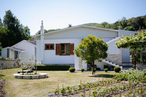 Markovic Village Apartments in Utjeha Markovic Village Apartments in Utjeha