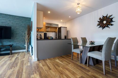 2 Bedroom Apt, with parking. Northern Quarter in Northern Quarter 2 Bedroom Apt, with parking. Northern Quarter in Northern Quarter