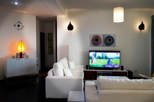 Guestroom, Great Location*Spacious 2BR Apartment*Pool* Gym in Sri Jayawardenepura Kotte Guestroom, Great Location*Spacious 2BR Apartment*Pool* Gym in Sri Jayawardenepura Kotte