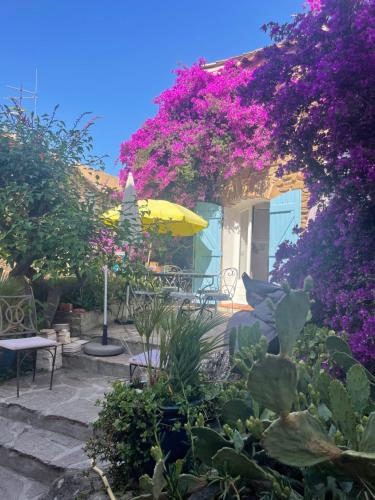 maison de vacances Médiévale Bormes-les-Mimosas village (maison de vacances Medievale Bormes-les-Mimosas village) in 보르므 레 미모사 maison de vacances Médiévale Bormes-les-Mimosas village (maison de vacances Medievale Bormes-les-Mimosas village) in 보르므 레 미모사