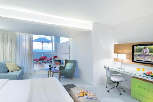Leonardo Plaza Netanya Hotel by the Beach in Netanya Leonardo Plaza Netanya Hotel by the Beach in Netanya