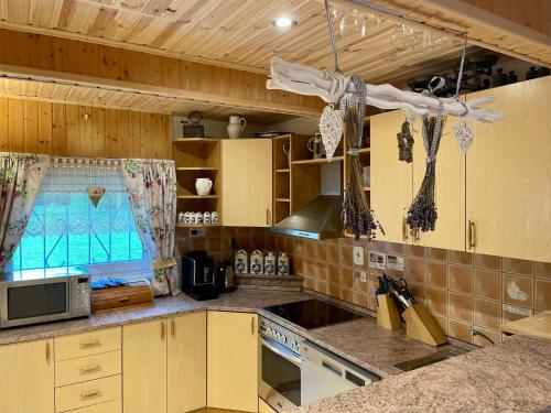 Paprsek - Chalupa V Medvědí rokli - Bärengraben (Paprsek - Chalupa V Medvedi rokli - Barengraben) in Stare Mesto Pod Sneznikem Paprsek - Chalupa V Medvědí rokli - Bärengraben (Paprsek - Chalupa V Medvedi rokli - Barengraben) in Stare Mesto Pod Sneznikem