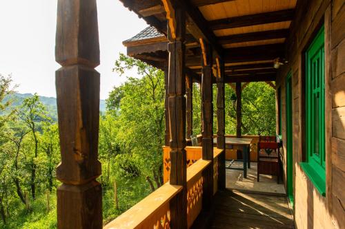 Kert, La sat - Mândră Ioană (La sat - Mandra Ioana) in Salnic Prahova Kert, La sat - Mândră Ioană (La sat - Mandra Ioana) in Salnic Prahova