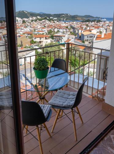 Balcony/terrace, MarGio Skiathos Apartments in Skiathos Island Balcony/terrace, MarGio Skiathos Apartments in Skiathos Island