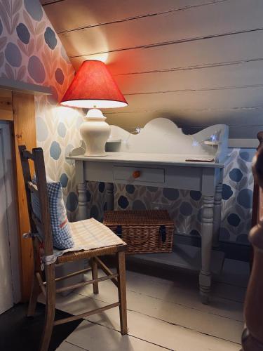 Quirky Highland Cottage with Stunning Views in Bonar Bridge Quirky Highland Cottage with Stunning Views in Bonar Bridge
